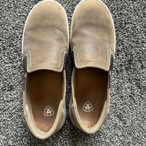 Ariat slip on bombers